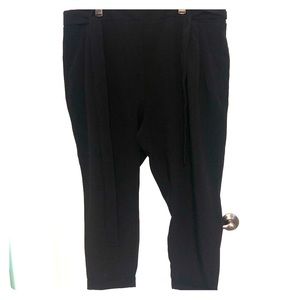 NWT Black Torrid cropped Dress Pants
